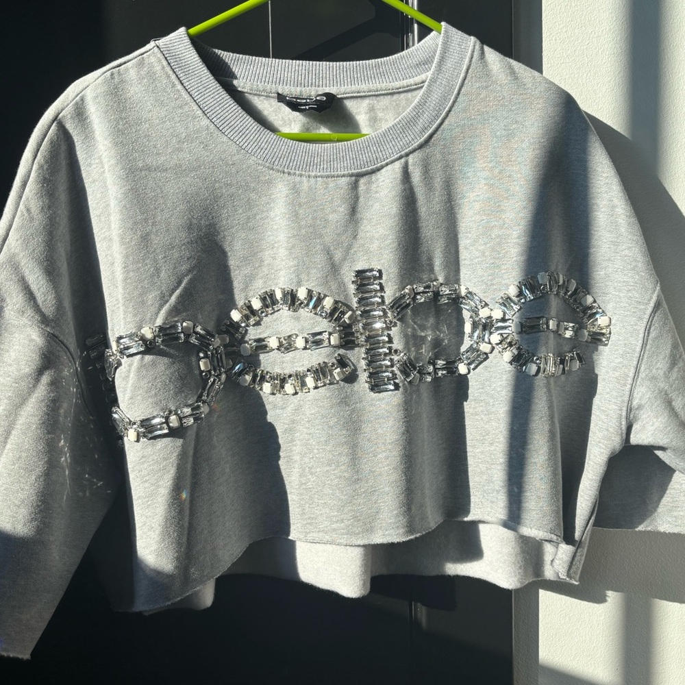 Bebe Silver Embellished Cropped Over-sized T-shirt/Sweater
